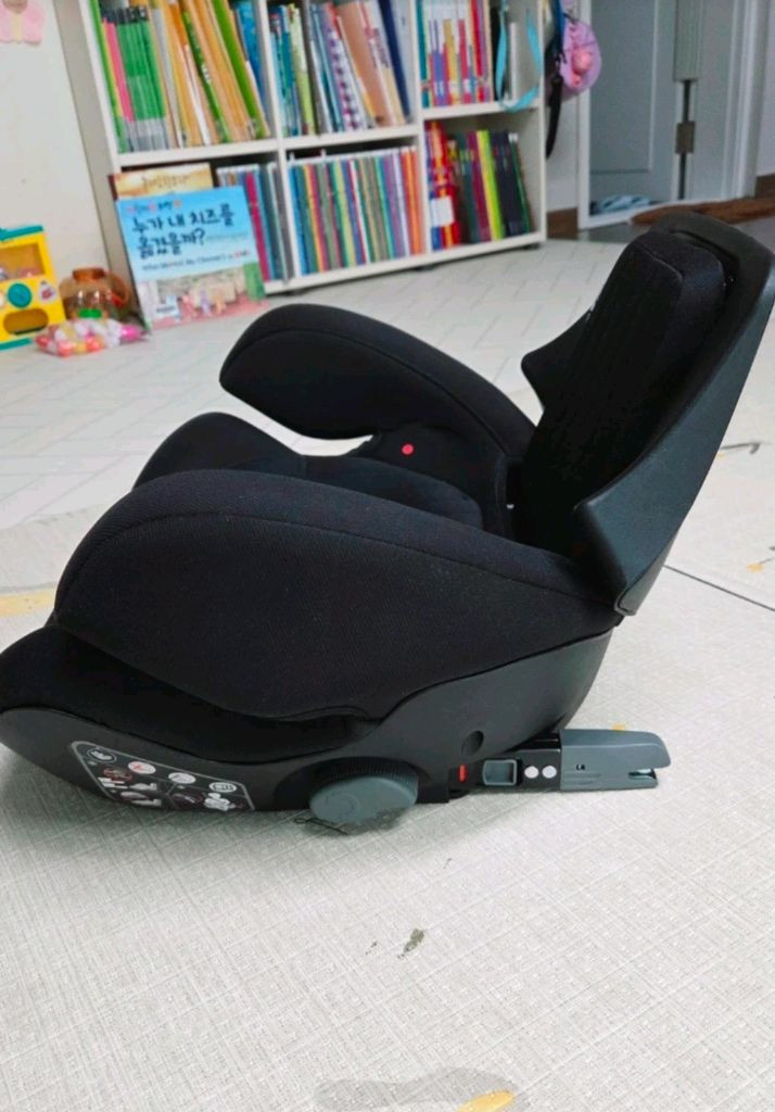 페도라 카시트 부스터 이미지