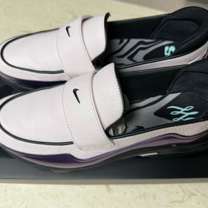 나이키 로퍼 에어맥스 페노메나 270 팝니다 이미지