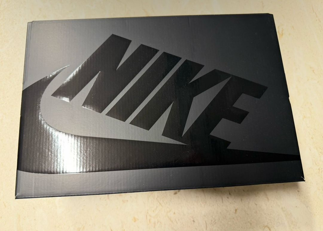 나이키 로퍼 에어맥스 페노메나 270 팝니다 이미지