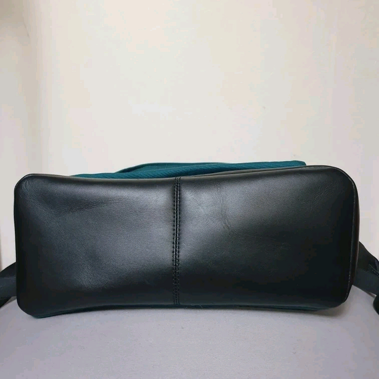 남녀공용)명품 마이클코어스 나일론레더 콤비 유틸리티 백팩 책가방 이미지