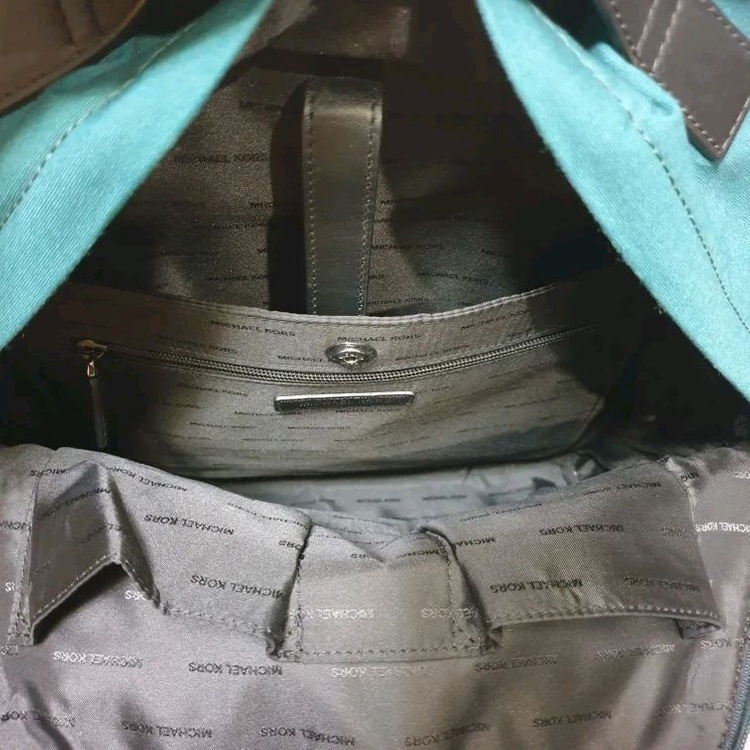 남녀공용)명품 마이클코어스 나일론레더 콤비 유틸리티 백팩 책가방 이미지