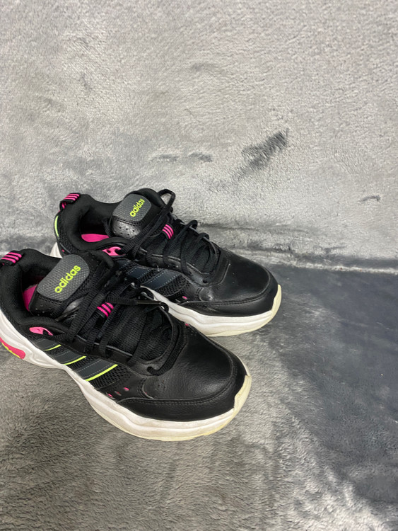 아디다스 운동화 240 이미지