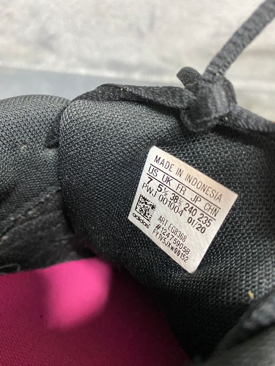 아디다스 운동화 240 이미지