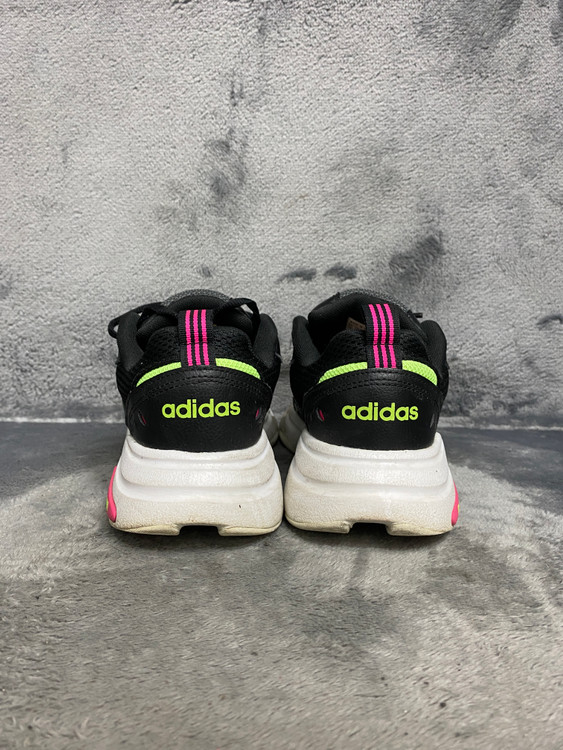 아디다스 운동화 240 이미지