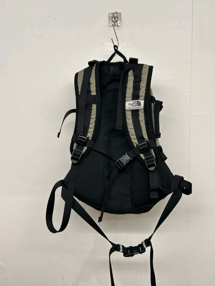 노스페이스 소형 립스탑 나일론 백팩 12L 이미지