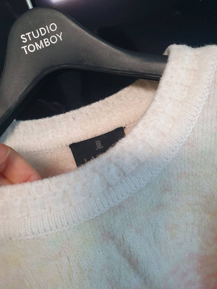 랑방니트 이미지