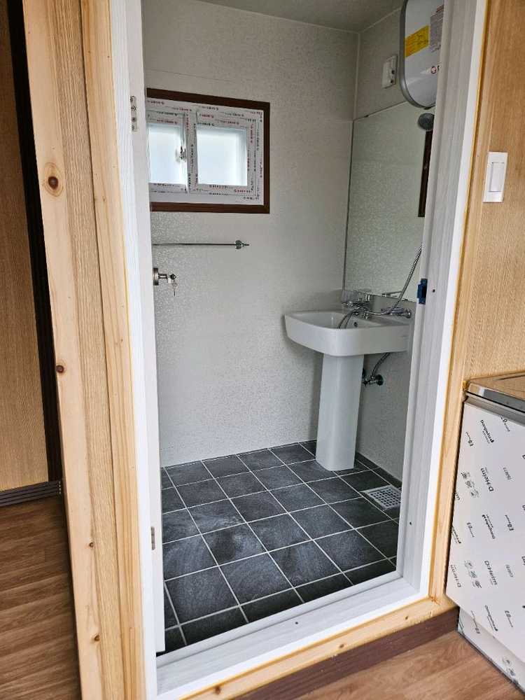 저렴한 3*6 농막, 쳬류형쉼터, 이동식주택, 컨테이너 850만원 이미지