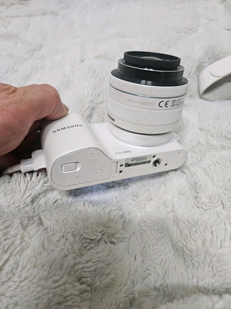 삼성 nx2000 미러리스 레트로 카메라 빈티지디카 이미지