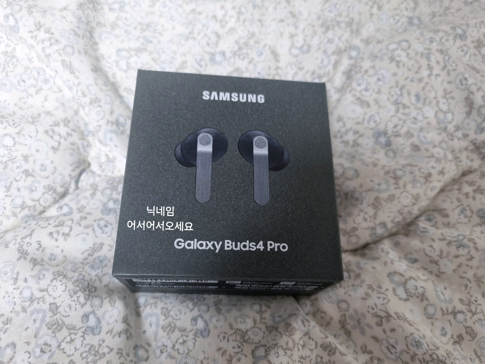 갤럭시 버즈4 프로 블랙+화이트 미개봉 새상품 삼성전자 블루투스 이어폰 이미지