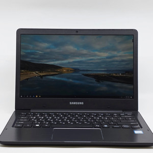 삼성 노트북5 NT501R3M-K0E/C (13.3인치) CPU : 인텔 코어 i5-7200U (7세대) 이미지