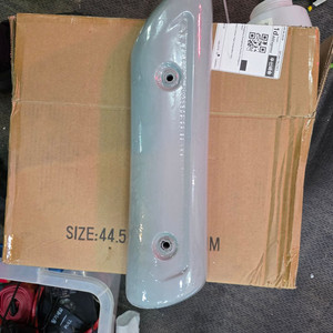 버그만 125/200 순정 마후라 커버 이미지