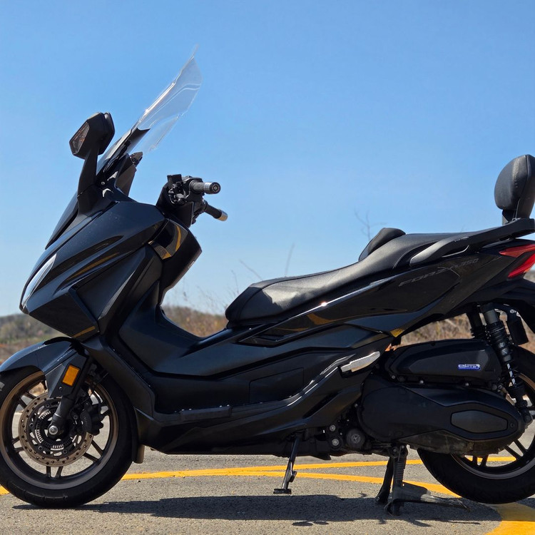 신차보증:)혼다 포르자350 25년식 2만km 출퇴근 바이크 판매합니다. 이미지