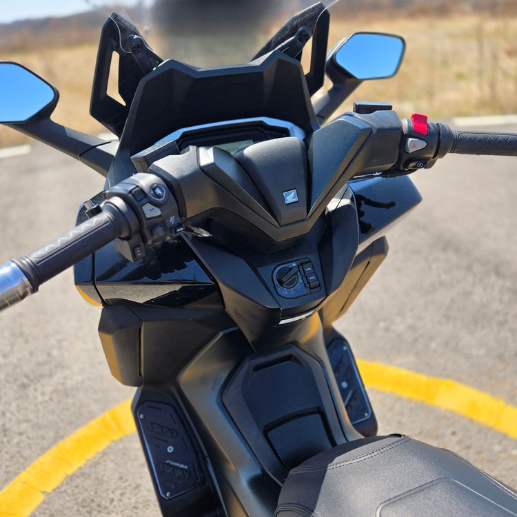 신차보증:)혼다 포르자350 25년식 2만km 출퇴근 바이크 판매합니다. 이미지