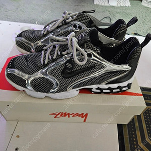 나이키 스투시 에어 줌 스피리돈 케이지 2 퓨어 플래티넘 이미지