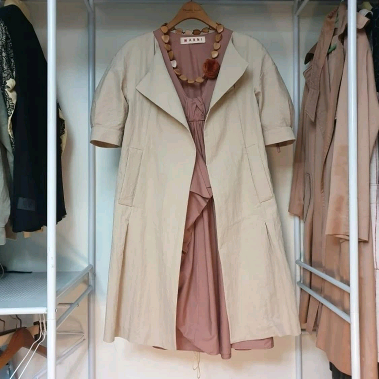 명품 MARNI 마르니 쇼라인 오픈카라 입체소매 벨티드 원피스 트렌치 이미지