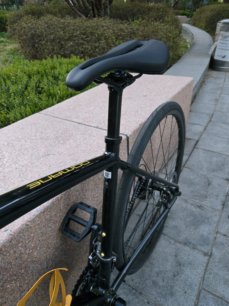 트렉 도마니 al2 입문용 로드 자전거팝니다. 이미지