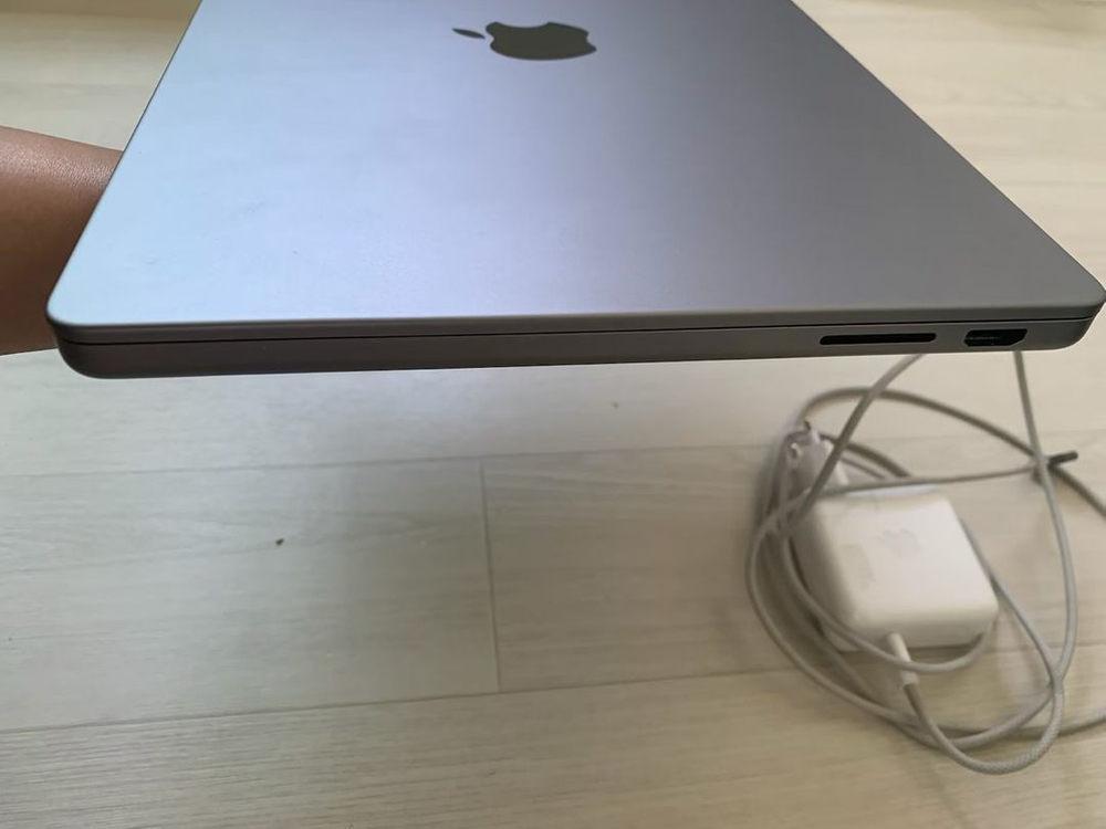 맥북프로 14인치 M3 8메모리 512GB 급처 이미지