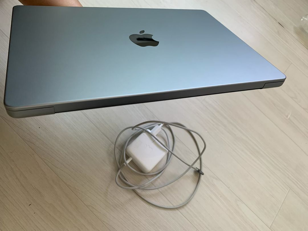 맥북프로 14인치 M3 8메모리 512GB 급처 이미지