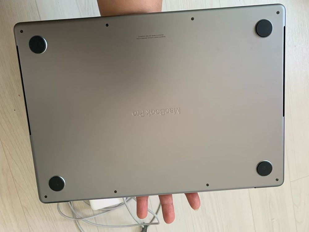 맥북프로 14인치 M3 8메모리 512GB 급처 이미지