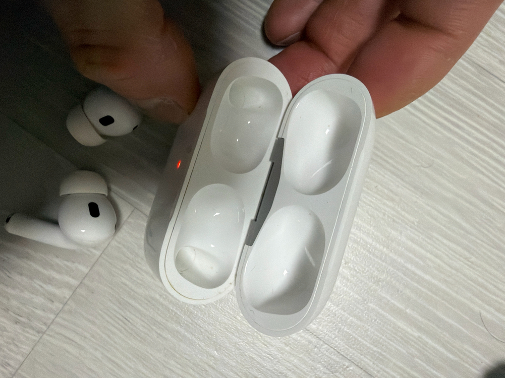 에어팟프로 2세대 이미지