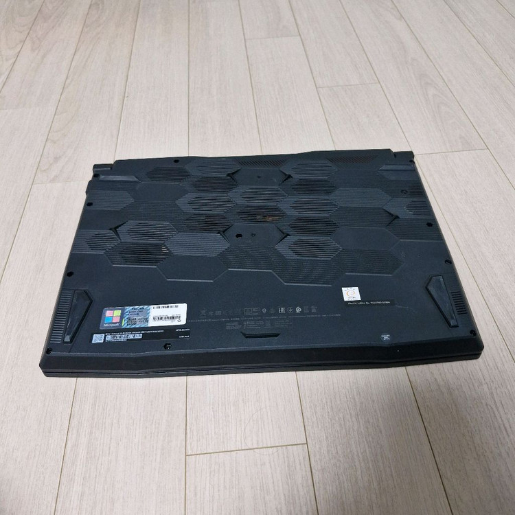 MSI RTX4070 게이밍 노트북 풀박스 이미지