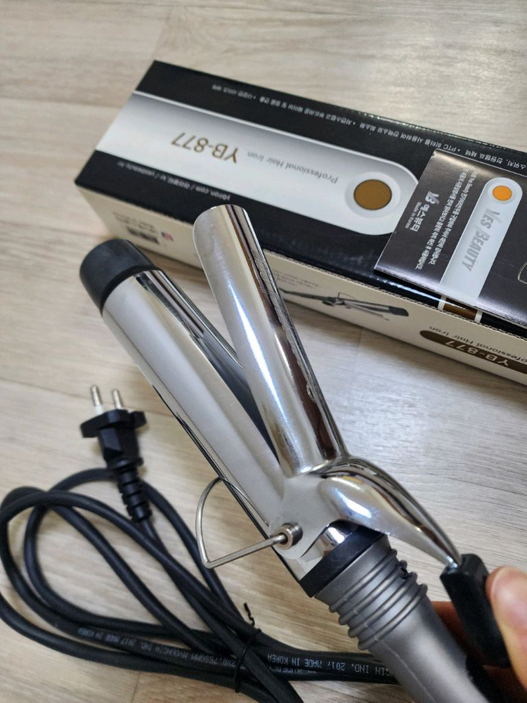 예스뷰티 전문가용 헤어아이롱 스타일러 헤어고데기 YB-877 35mm 이미지
