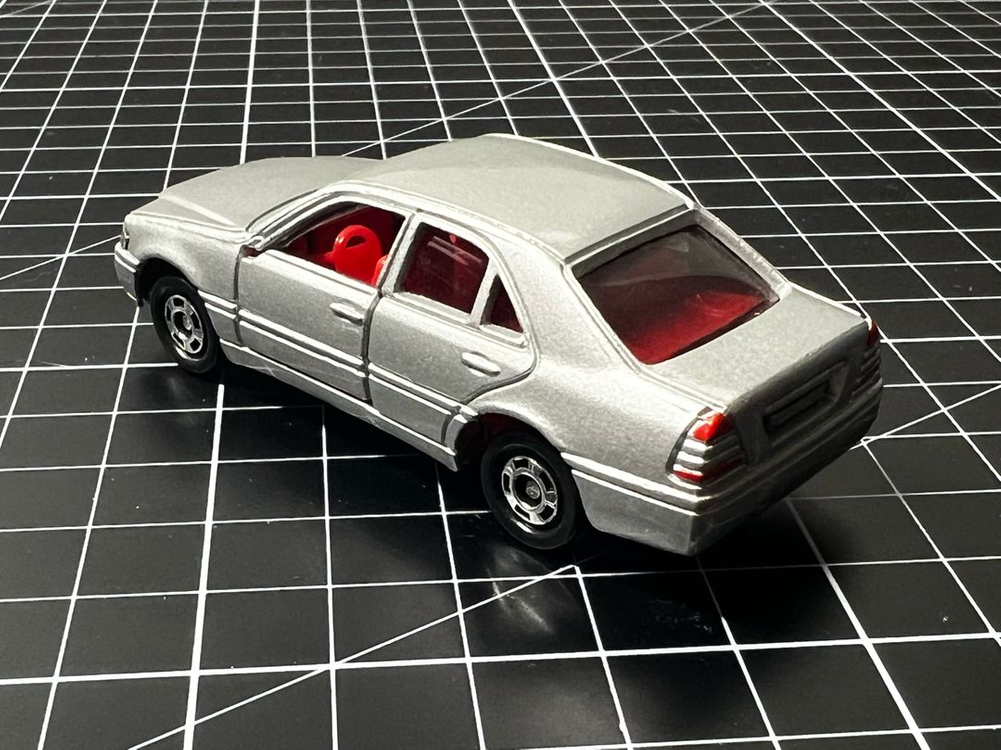 [올드 토미카] No.92 벤츠 C클래스 이미지