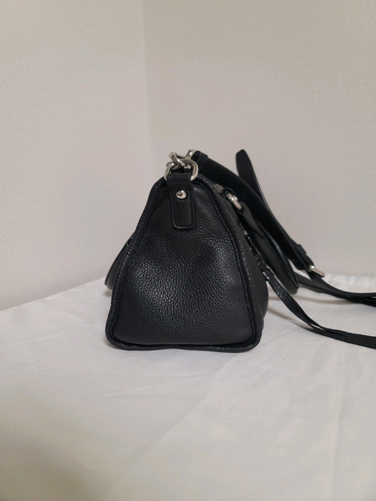 프라다 가방,토트백,숄더백(디올샤넬보테가루이비통구찌셀린느생로랑발렌시아가) 이미지