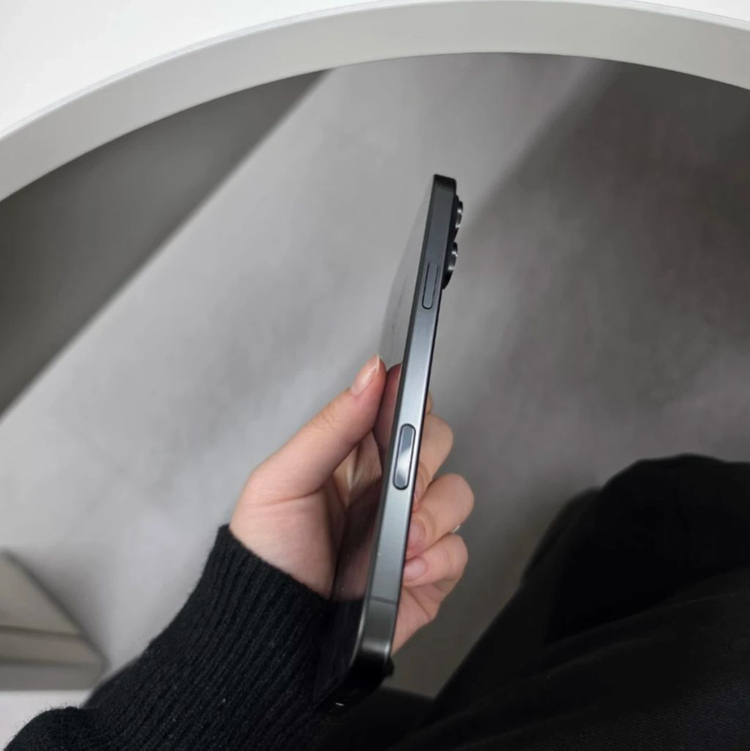 아이폰16pro 512기가 이미지