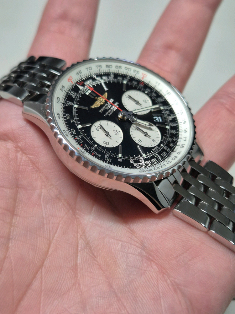 브라이틀링 네비타이머 43미리 일본 한정판 황금날개(황날) B01 이미지