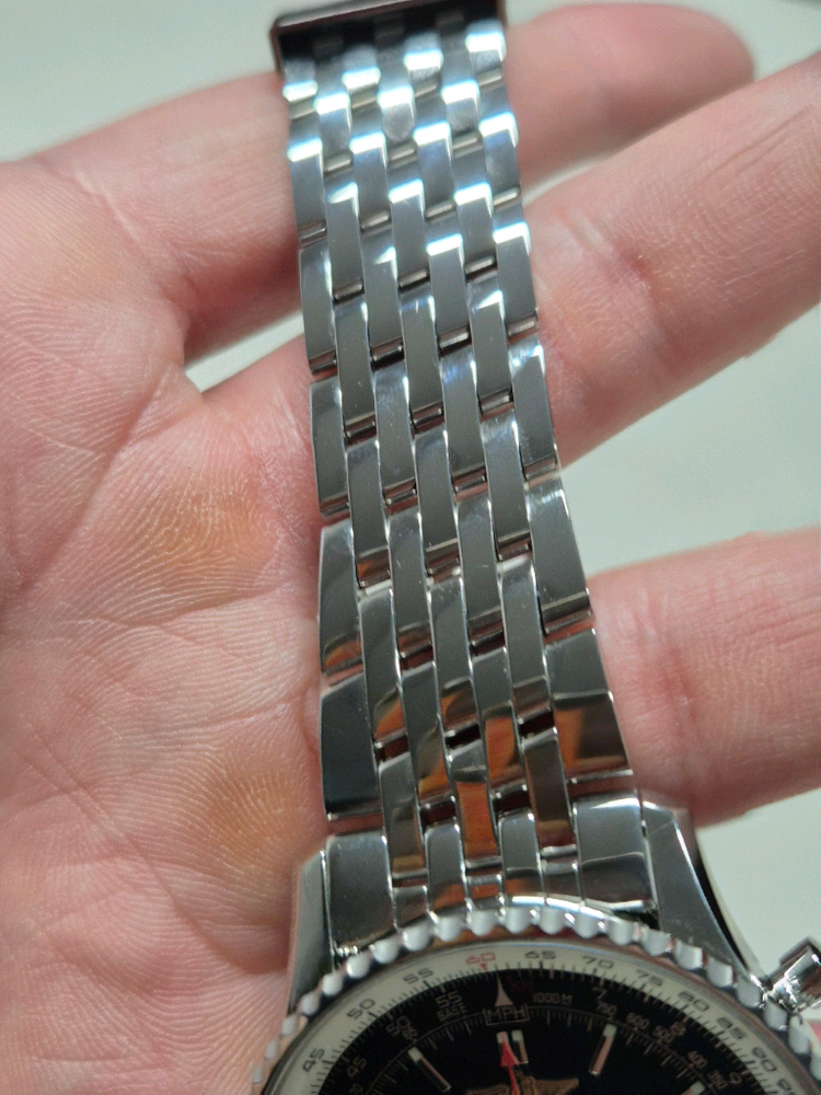 브라이틀링 네비타이머 43미리 일본 한정판 황금날개(황날) B01 이미지