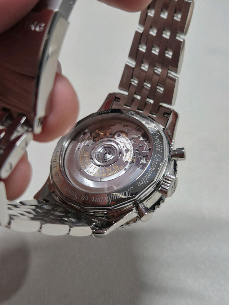 브라이틀링 네비타이머 43미리 일본 한정판 황금날개(황날) B01 이미지