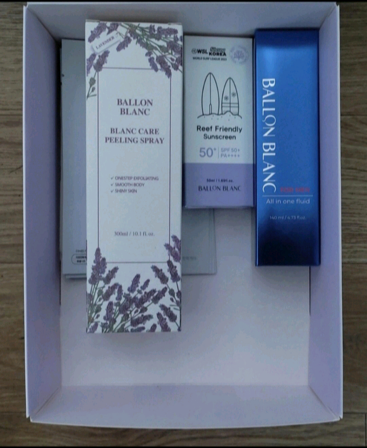 발랑블랑 화장품 세트 이미지