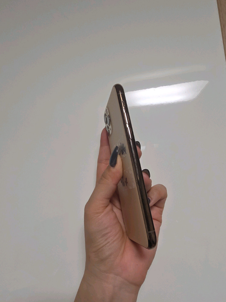 아이폰11프로 64G 이미지