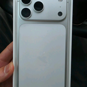 자급제 아이폰17프로맥스 실버 512기가 3.20일 활성화 + 미사용 정품케이스 이미지