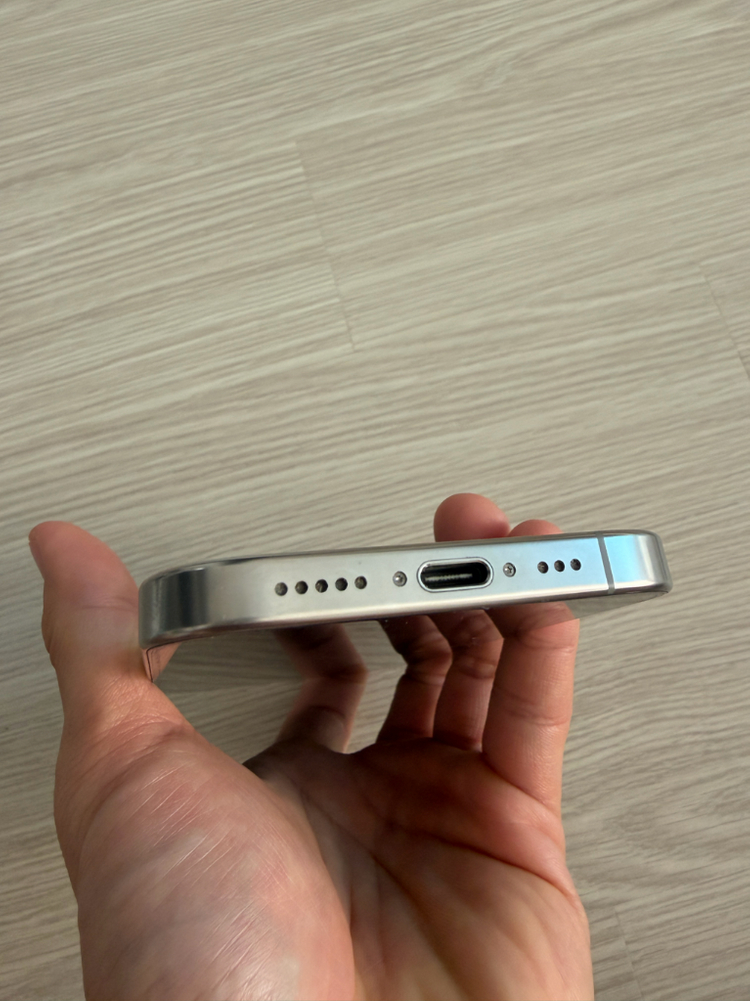 아이폰16프로 512 무음카메라버전 이미지