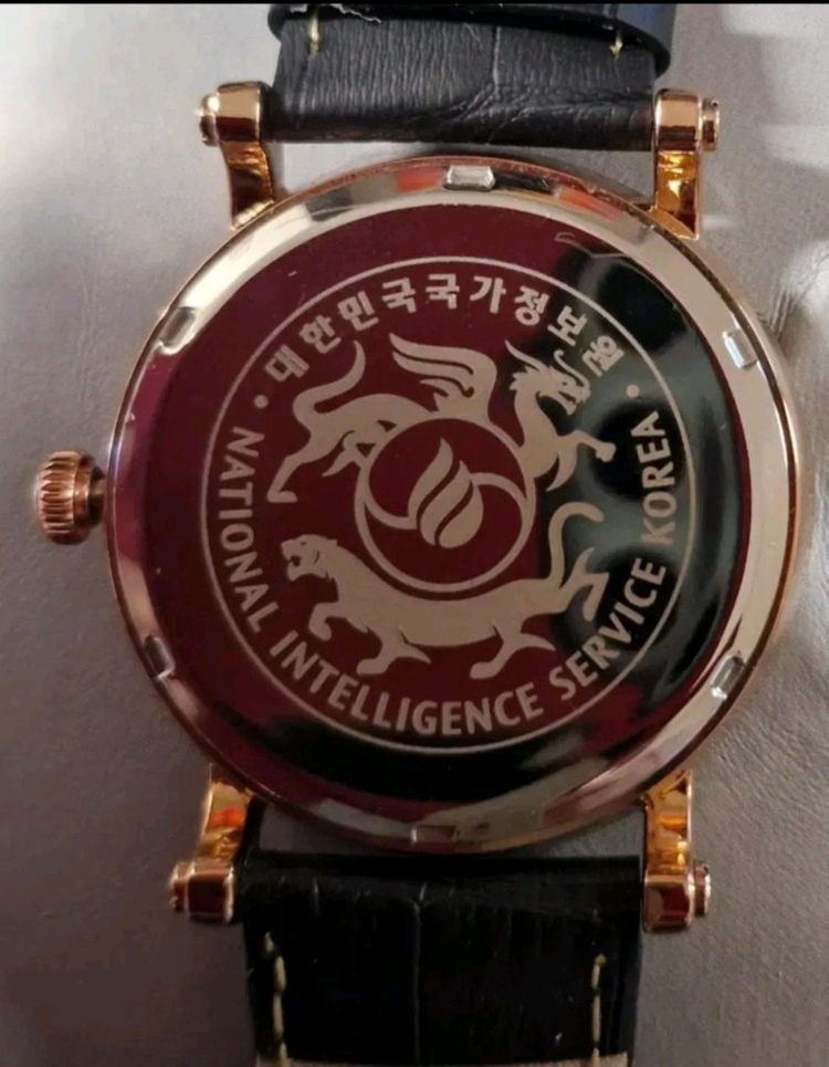 국정원 절대시계 NIS 남성용 보석시계 미사용 수집품 이미지