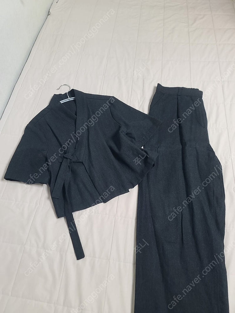 한땀한땀 바지 저고리 개량한복 세트 이미지