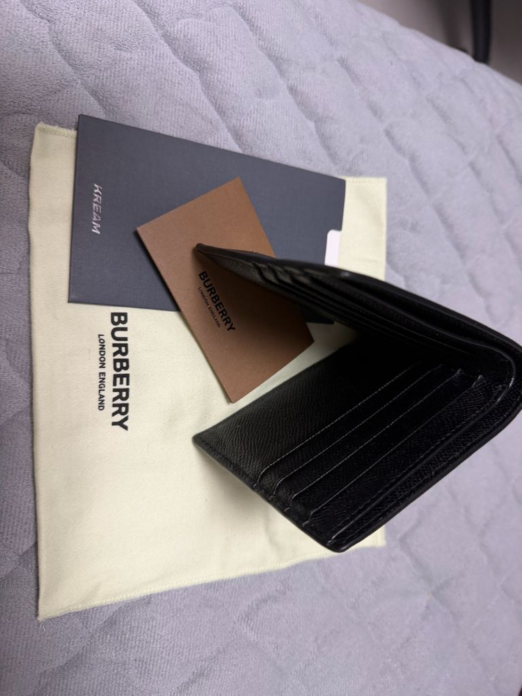 버버리 그레이니 레더 TB 반지갑 블랙 이미지