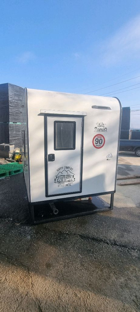 캠핑카 트럭캠퍼 이미지