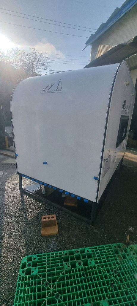 캠핑카 트럭캠퍼 이미지