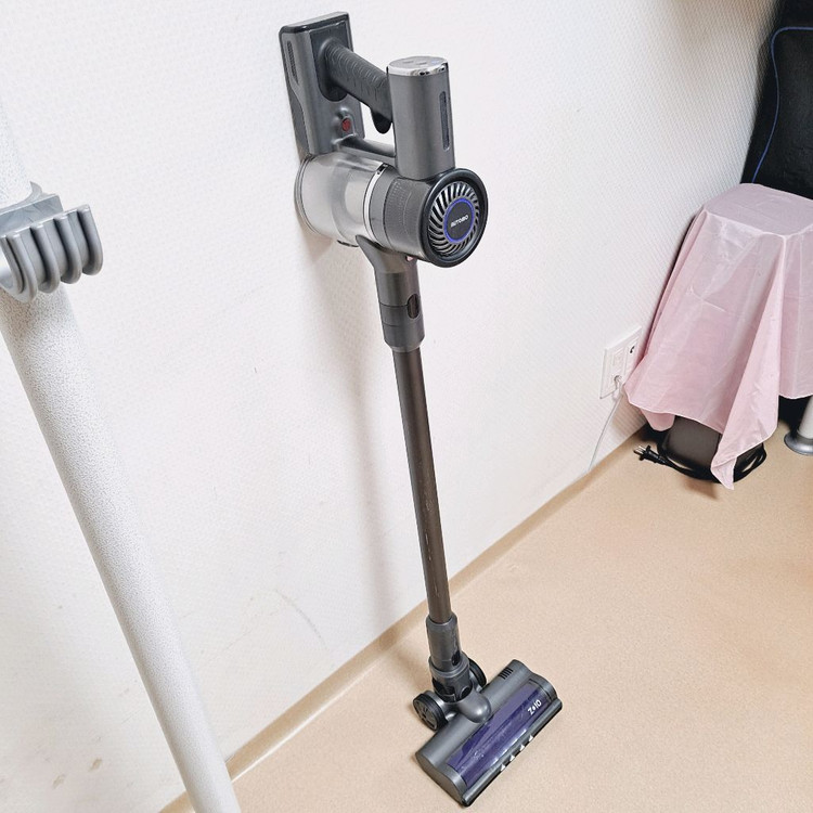 정상작동 오토모 무선청소기 흡입력좋음 2in1 스틱+핸디형 청소기 이미지