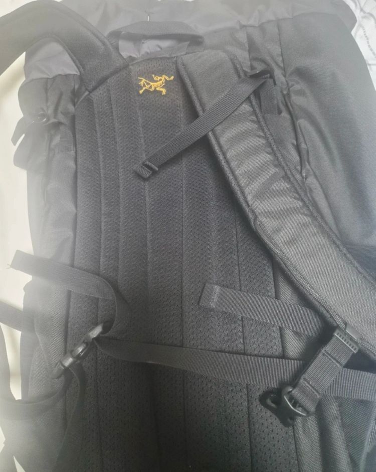 아크테릭스 맨티스 30 백팩 블랙 이미지