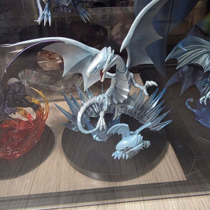 유희왕DM 시리즈 푸른눈의 백룡 팝니다 이미지