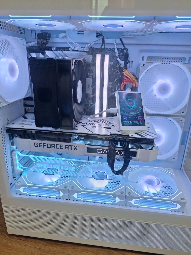 게이밍 컴퓨터 PC 본체 i5-13600KF RTX 3070 배그 발로란트 게임용 작업용 데스크탑 이미지