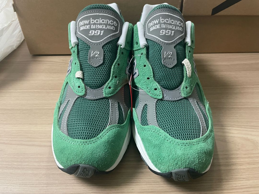 뉴발란스 991v2 메이드 인 UK 미네랄 그린 컴프리 이미지