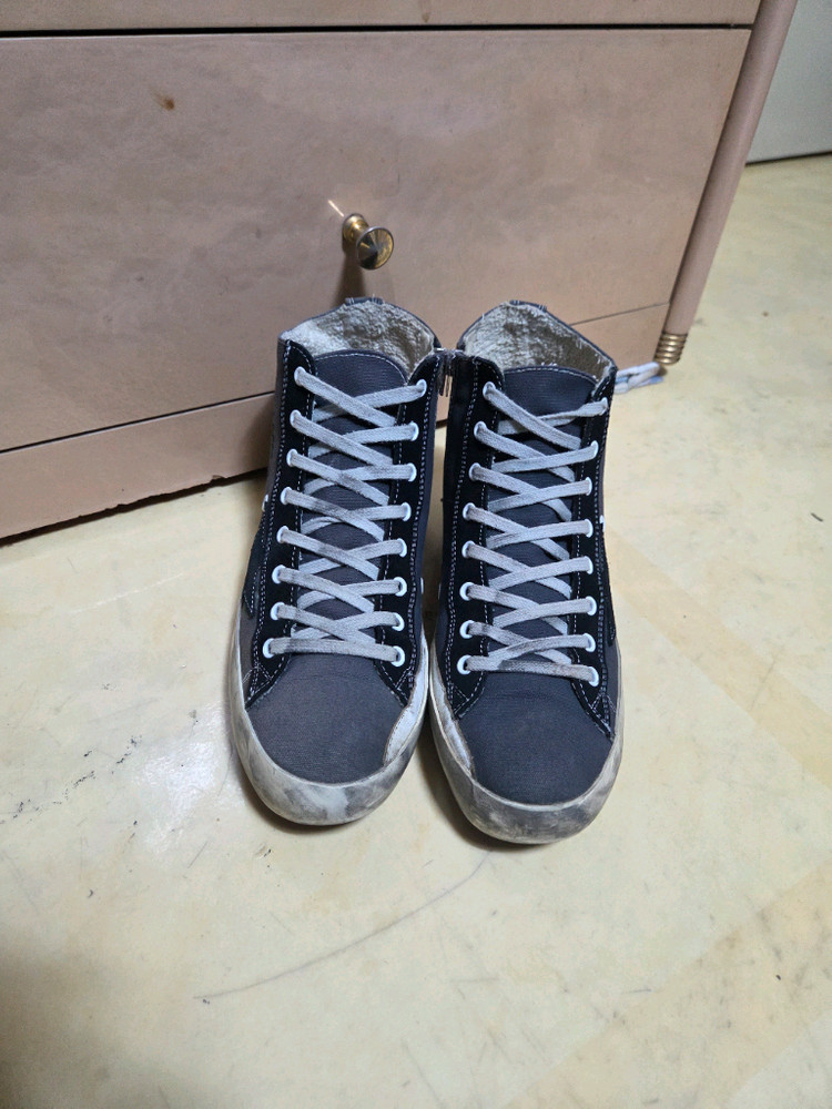 골든구스 정품 스니커즈 거의새제품 이미지