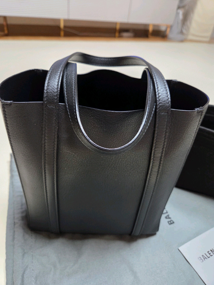 발렌시아가 토트백xxs 이미지