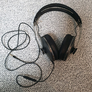 젠하이저 모멘텀 2.0 헤드폰 이미지