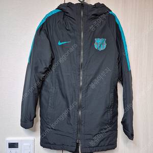 나이키 FC바르셀로나 L사이즈 패딩 점퍼 이미지